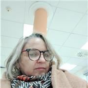 profesor escolar imparte clases de ingles a niños todas las edades